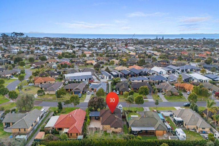 Photo of property in 30 Mcleod Place, Papamoa Beach, Papamoa, 3118