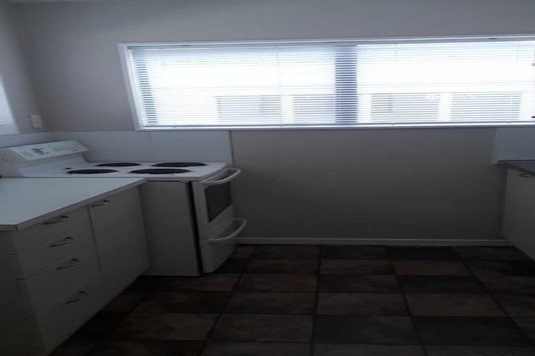 Photo of property in 2/1 Glenbrook Grove, Naenae, Lower Hutt, 5011