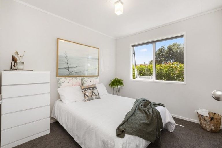 Photo of property in 30 Uenuku Avenue, Raglan, 3225