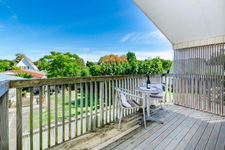 Photo of property in 4 Iti Grove, Waikanae, 5036