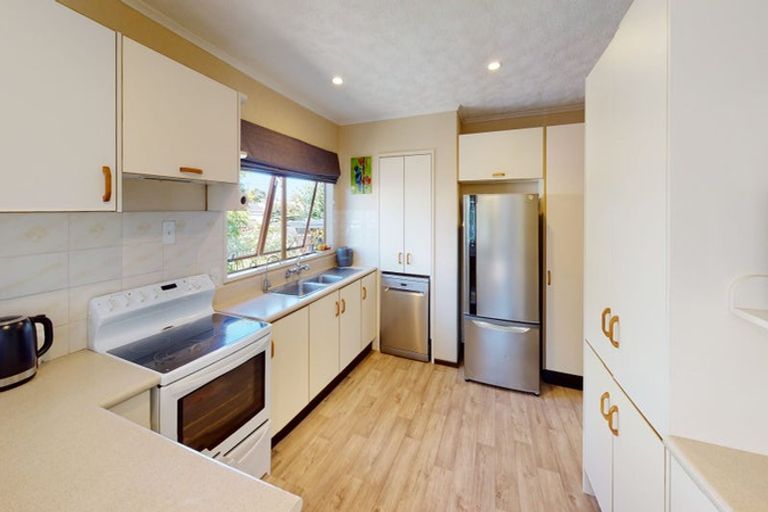 Photo of property in 19 Akepiro Place, Tawhero, Whanganui, 4501