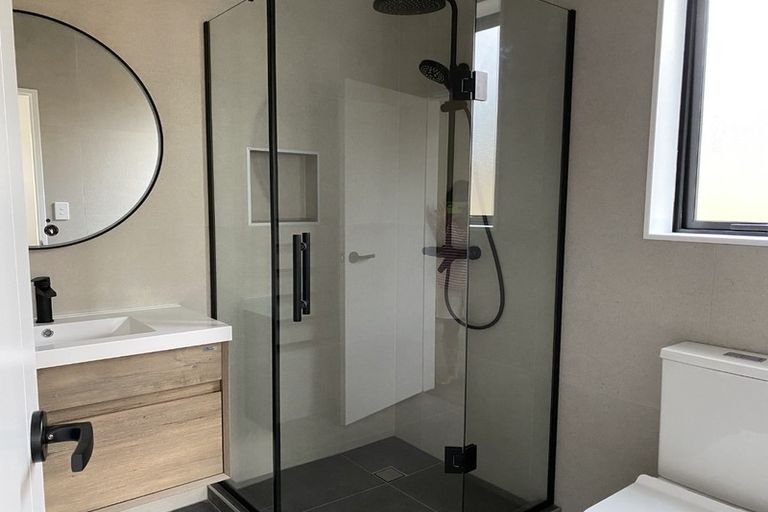 Photo of property in 28 Holcroft Street, Papakura, 2110