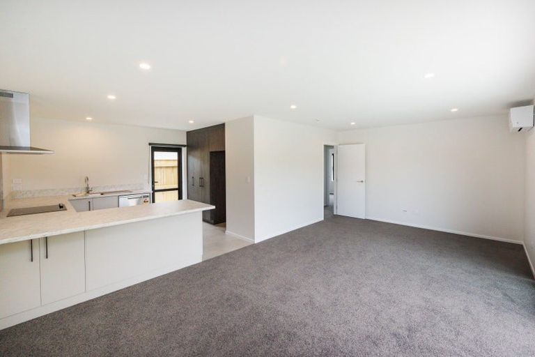 Photo of property in 68b Hedges Street, Sanson, 4817