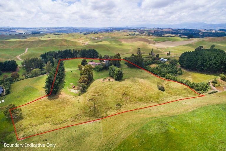 Photo of property in 476 Finnis Road, Pohangina, Feilding, 4775