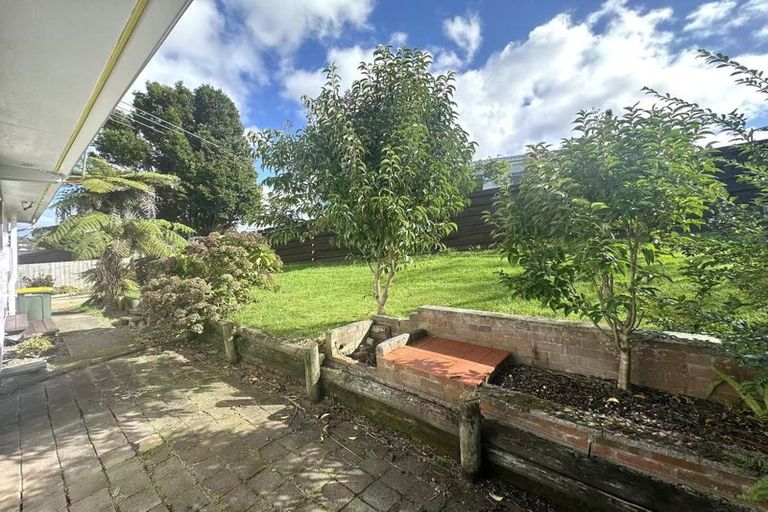Photo of property in 12 Wilkinson Way, Browns Bay, Auckland, 0630