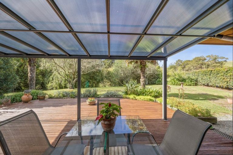 Photo of property in 303 Gibbons Road, Kaiwaka, 0573