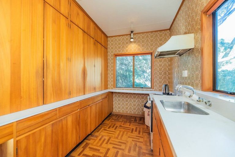 Photo of property in 45 Wellington Road, Paekakariki, 5034