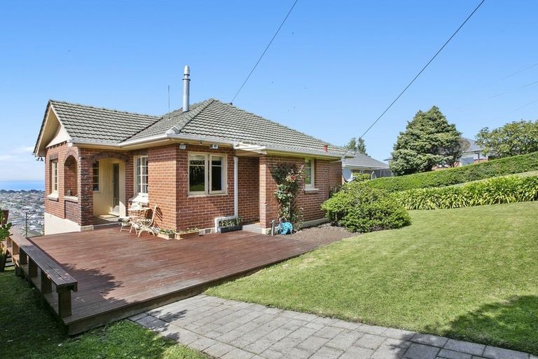 Photo of property in 135 Forfar Street, Clyde Hill, Dunedin, 9011