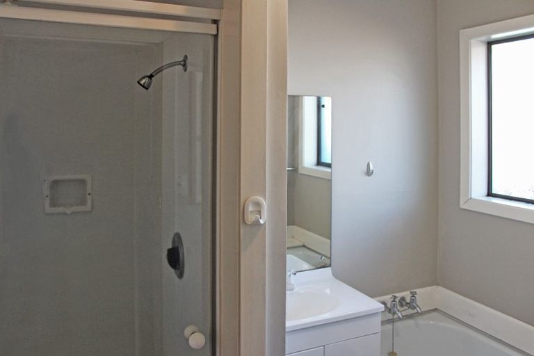 Photo of property in 1/220 Waimairi Road, Ilam, Christchurch, 8041