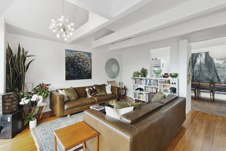 Photo of property in 44 Orangi Kaupapa Road, Northland, Wellington, 6012