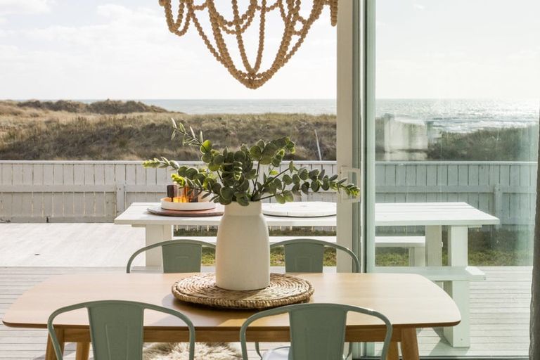 Photo of property in 21 Ocean Beach Street, Foxton Beach, Foxton, 4815