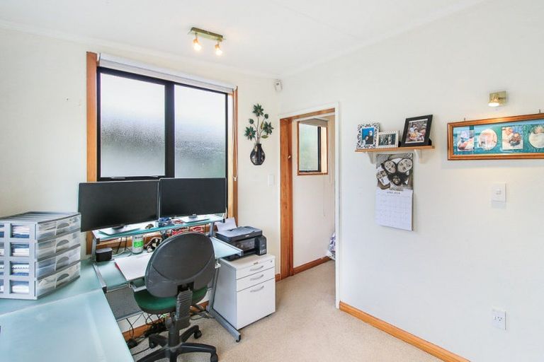 Photo of property in 78 Churchill Avenue, Hokowhitu, Palmerston North, 4410