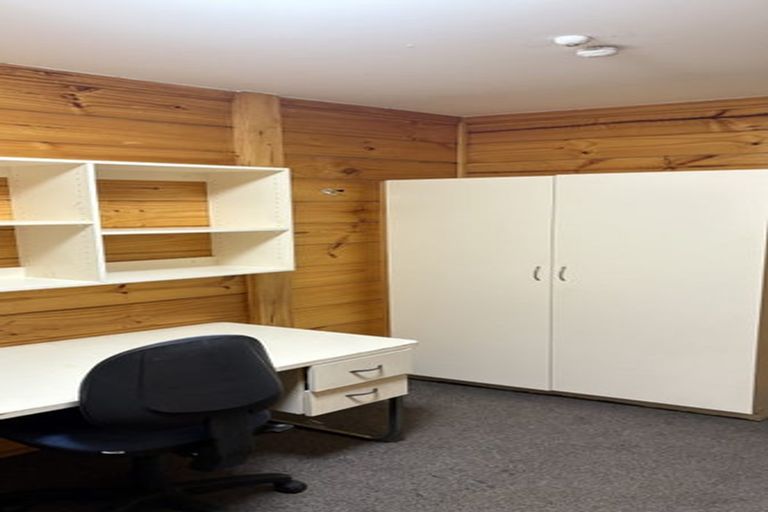 Photo of property in Drummond Street Flats, 9/19 Drummond Street, Mount Cook, Wellington, 6021