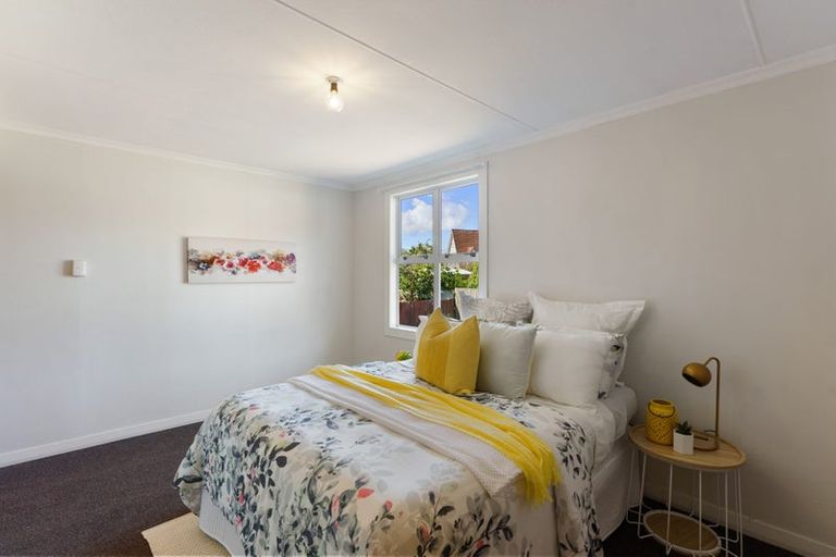 Photo of property in 4 Hokio Road, Hokio Beach, Levin, 5571