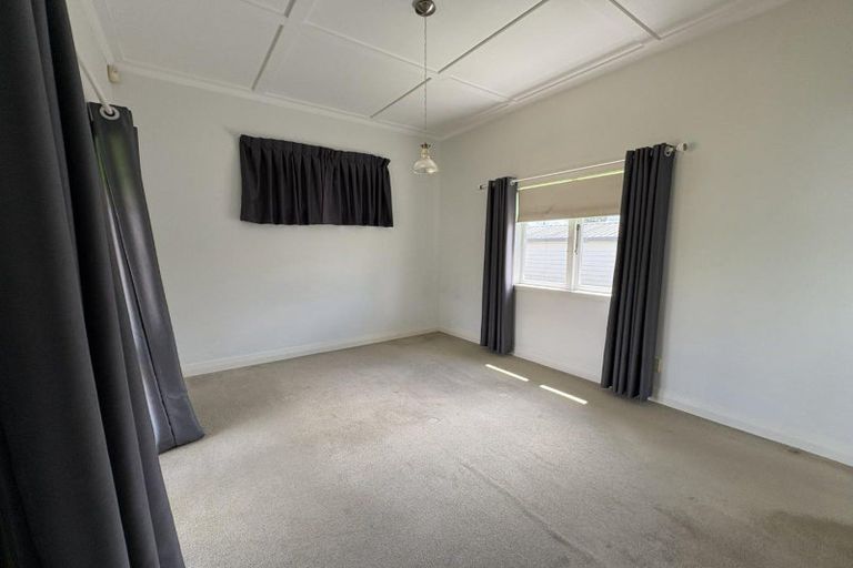 Photo of property in 16 Braid Road, St Andrews, Hamilton, 3200