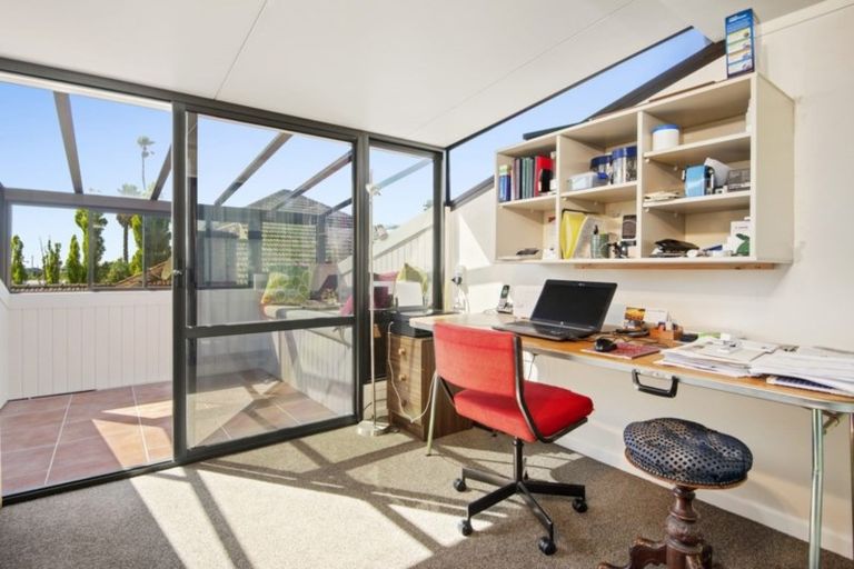 Photo of property in 3 Sale Street, Cockle Bay, Auckland, 2014