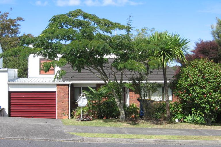Photo of property in 2/4 Eastwood Rise, Browns Bay, Auckland, 0630