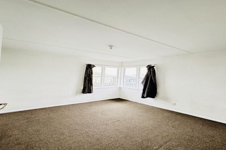 Photo of property in 18 Crown Crescent, Otara, Auckland, 2023