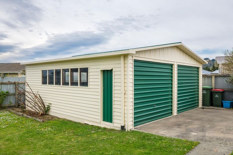 Photo of property in 197 Queen Street, Waimate, 7924
