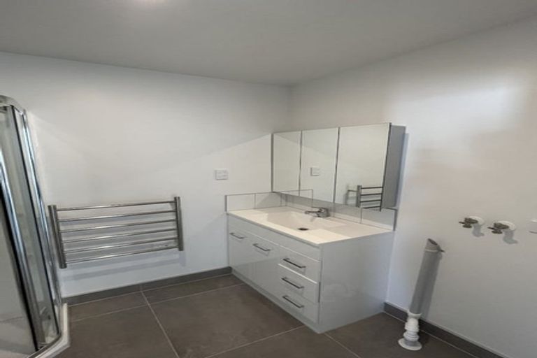Photo of property in 203/28c Eileen Newey Place, Henderson, Auckland, 0612