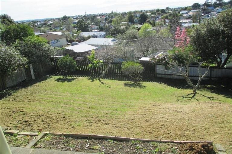 Photo of property in 50 Parrs Cross Road, Henderson, Auckland, 0612