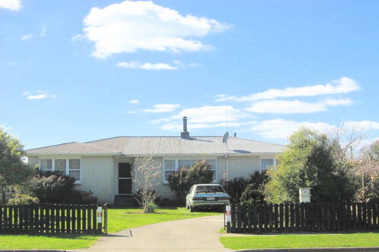 Photo of property in 13 Kauri Street, Edgecumbe, 3120