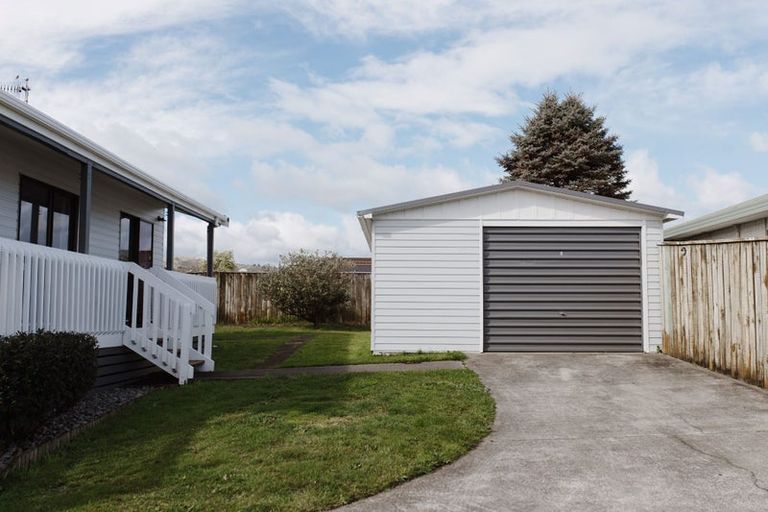 Photo of property in 33a Rosewood Place, Paraparaumu, 5032