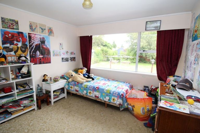 Photo of property in 16 Fenruss Street, Fairy Springs, Rotorua, 3015