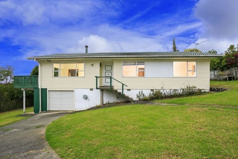 Photo of property in 14 Shanaway Rise, Hillcrest, Auckland, 0627