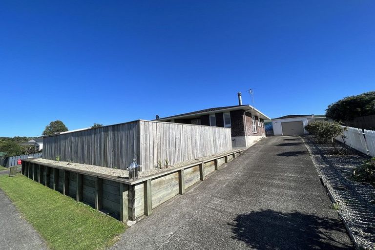 Photo of property in 7 Oleander Place, Bell Block, New Plymouth, 4312