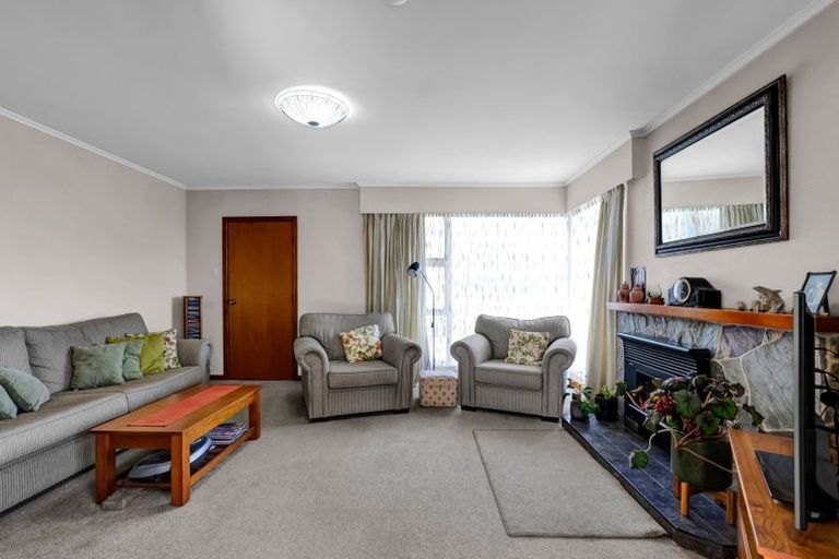 Photo of property in 239 Mangorei Road, Merrilands, New Plymouth, 4312