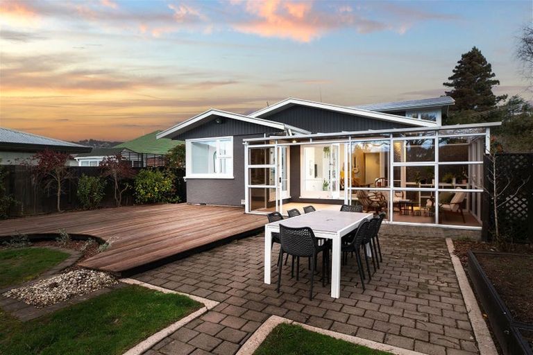 Photo of property in 196 Cashmere Road, Hoon Hay, Christchurch, 8025