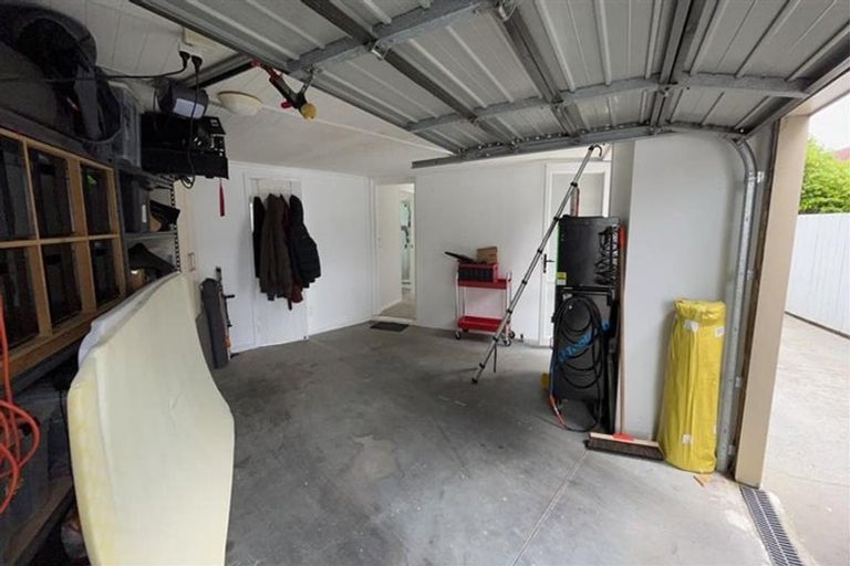 Photo of property in 2a Roach Street, Maeroa, Hamilton, 3200