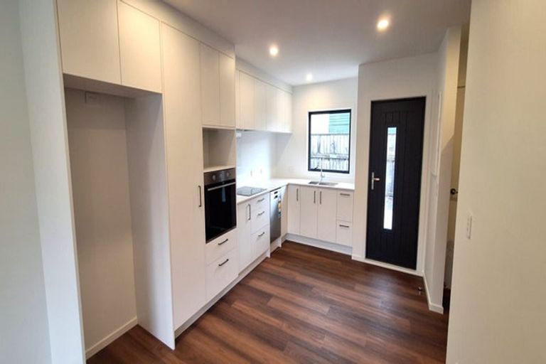 Photo of property in 6/104 Martin Street, Wallaceville, Upper Hutt, 5018