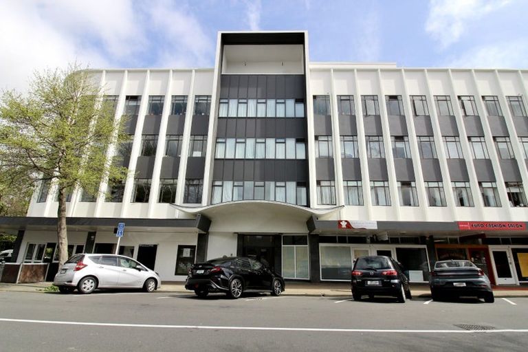 Photo of property in Unit 103, Level 1, 103/14 Laings Road, Hutt Central, Lower Hutt, 5010