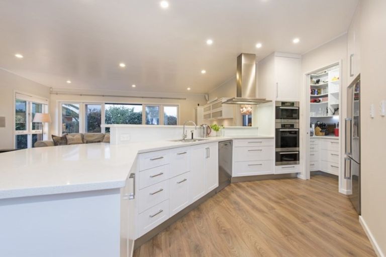 Photo of property in 184 Kohimarama Road, Kohimarama, Auckland, 1071