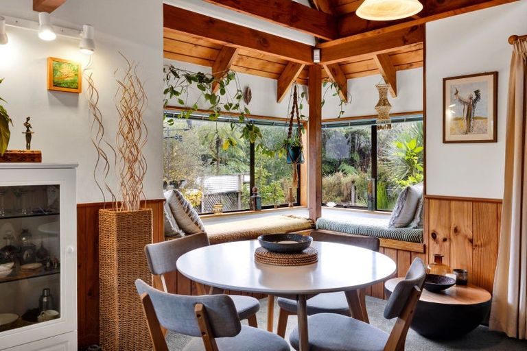 Photo of property in 20 Heaphy Street, Westown, New Plymouth, 4310