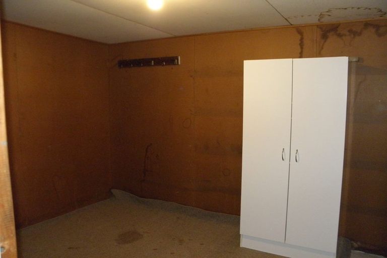 Photo of property in 35 Mary Street, Winton, 9720