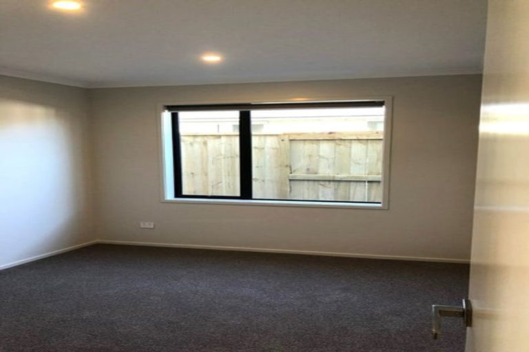 Photo of property in 35 Awataha Crescent, Pyes Pa, Tauranga, 3110