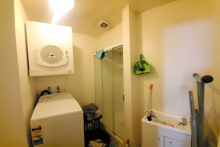 Photo of property in 4/5 Hopper Street, Mount Cook, Wellington, 6011