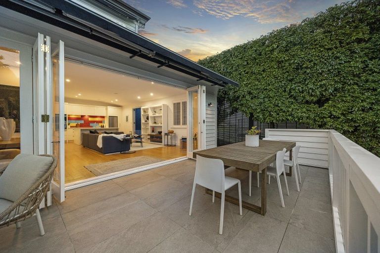 Photo of property in 11 Vine Street, Saint Marys Bay, Auckland, 1011