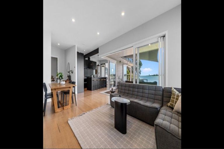 Photo of property in 1 Fourteenth Avenue, Tauranga South, Tauranga, 3112