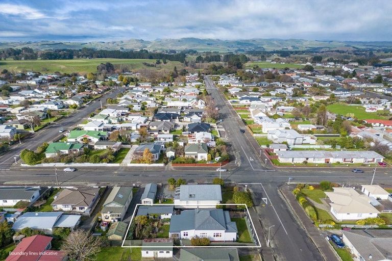Photo of property in 43 Gordon Street, Dannevirke, 4930