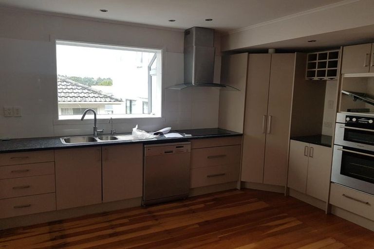 Photo of property in 7 Larissa Avenue, Henderson, Auckland, 0610