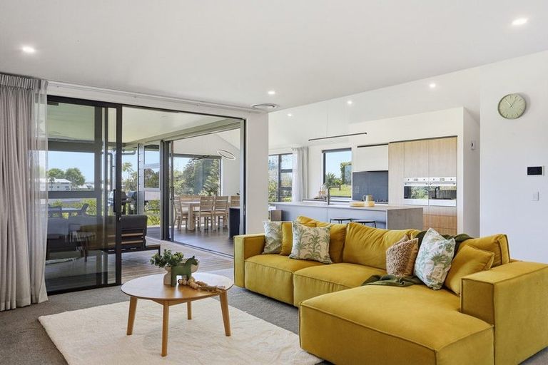 Photo of property in 1 Waimanu Lane, Bethlehem, Tauranga, 3110