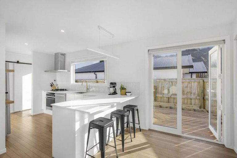 Photo of property in 12 Whangakoko Grove, Birchville, Upper Hutt, 5018