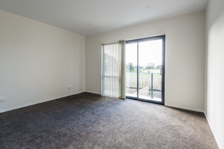 Photo of property in 61 Hayfield Way, Karaka, Papakura, 2113