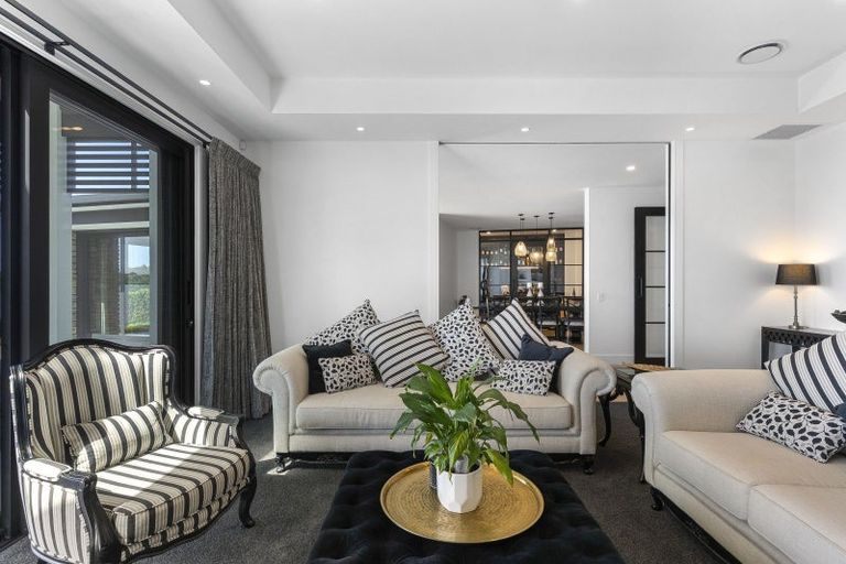 Photo of property in 76 Bramley Drive, Farm Cove, Auckland, 2012