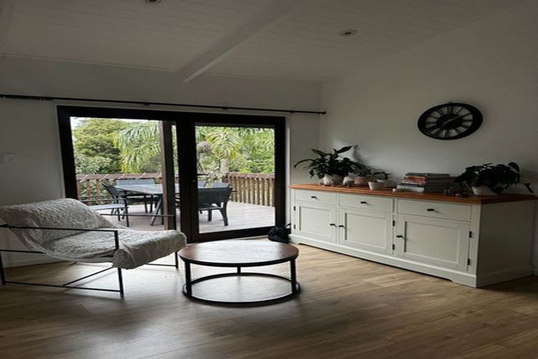 Photo of property in 17 Mona Vale, West Harbour, Auckland, 0618