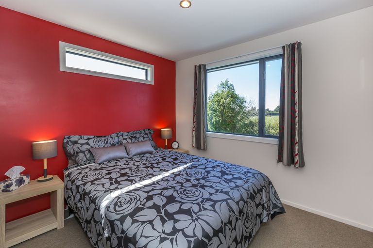 Photo of property in 158 Barkers Road, Loburn, Rangiora, 7472